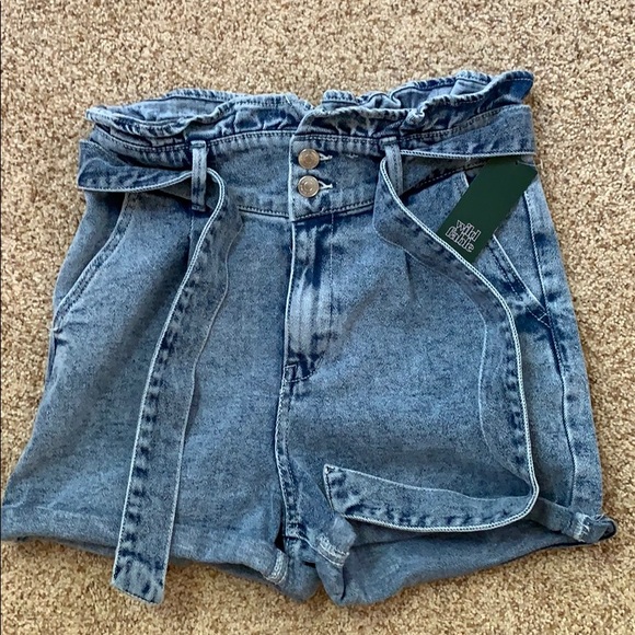 High waisted jean shorts, Size S, NWT - Picture 1 of 4